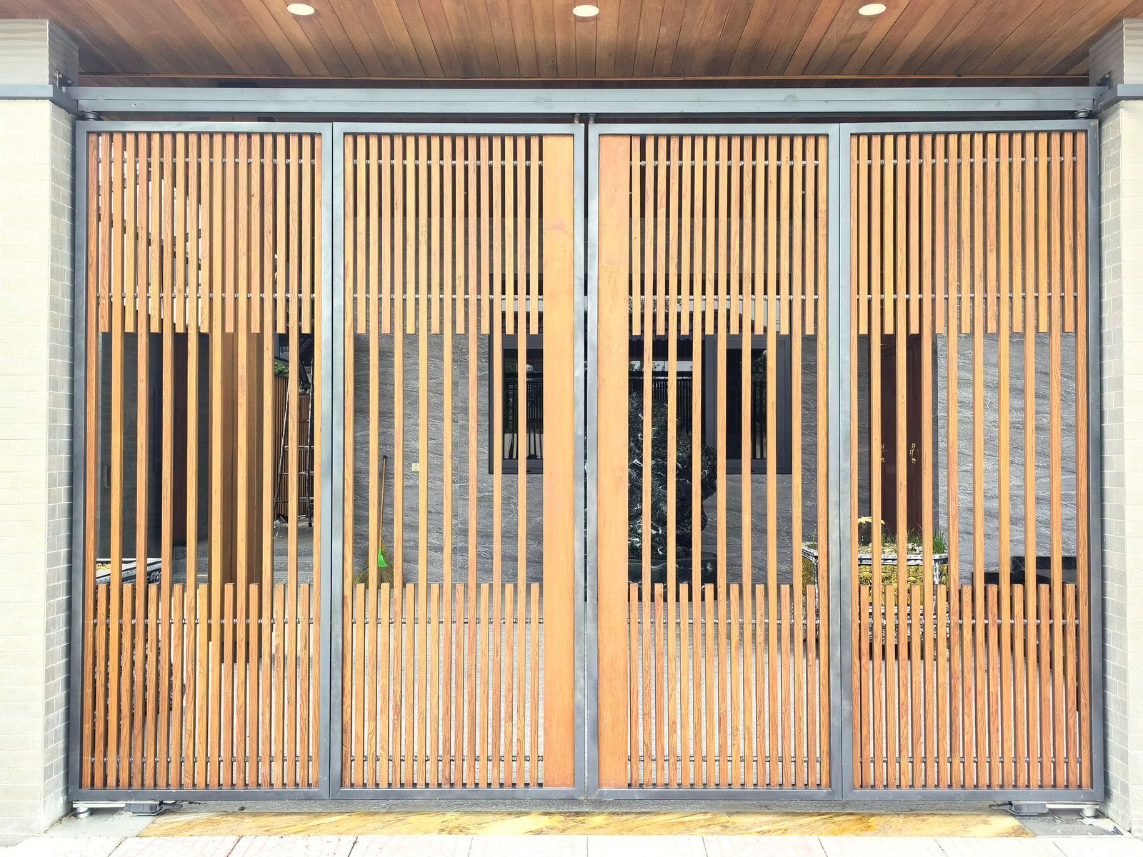 Brise-soleil, claustras & volets